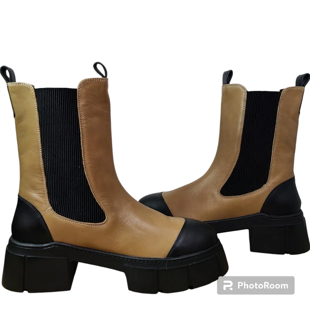 NEW FREE PEOPLE Size 10 Maren Tan Leather Chunky Utility Platform Chelsea Boots